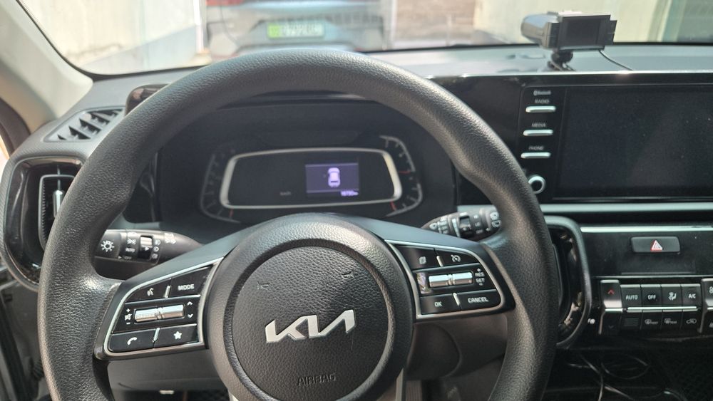 Продам KIA sonet