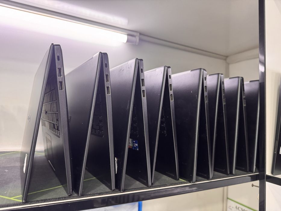 Ноутбук Toshiba daynabook Intel Core i5-11 SSD 256GB ОЗУ 8GB metal kor