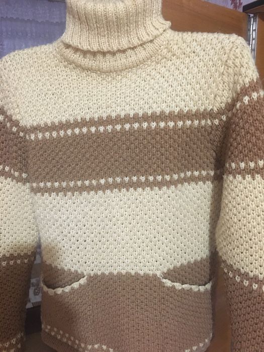 Свитер зимний женский