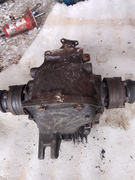 Продам редуктор на бмв Е 34