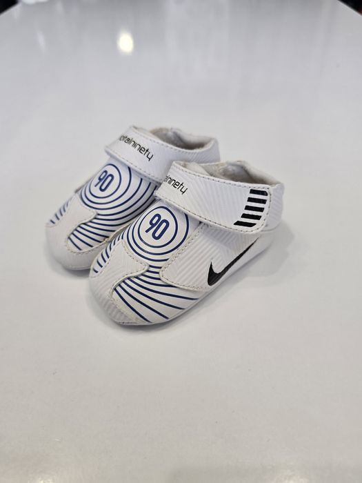 Nike,Converse - бебешки буйки, обувки