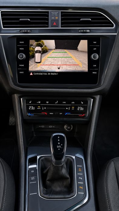 Vw Tiguan 2.0 Tdi 150 C.P Distribuție NOUĂ,  DSG , Cameră , Km  REALi Fără daune!  !