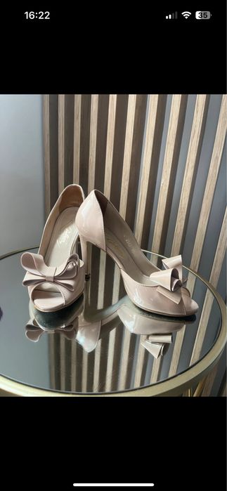 Pantofi decupati piele nude Guban