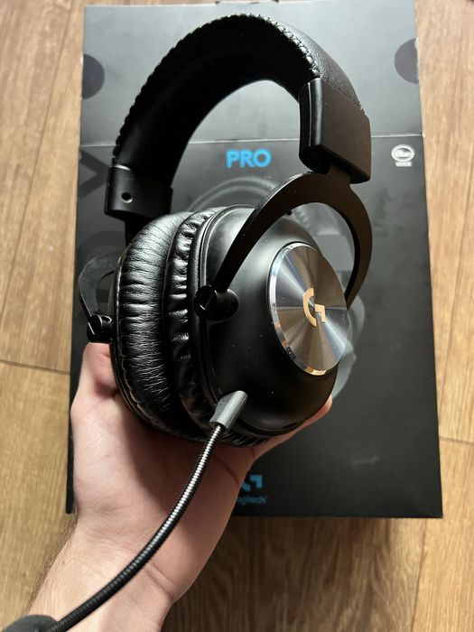 Vand casti logitech pro x