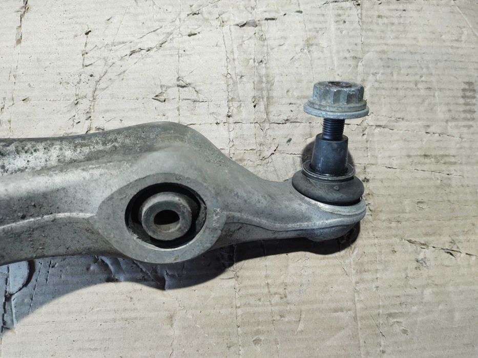 Носач Преден Долен Ляв Porsche Cayenne 3.0D 92A/2012г