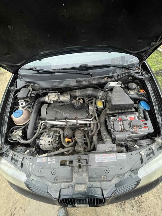 Vand sau dezmembrez seat cordoba