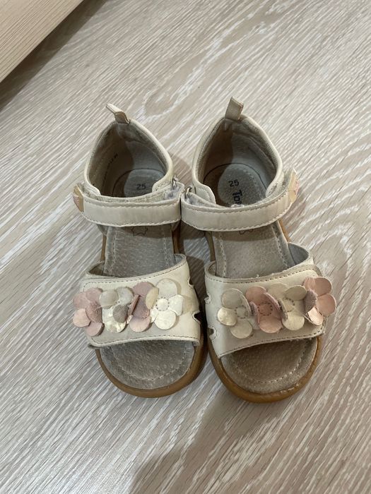 Кроссовки сандали