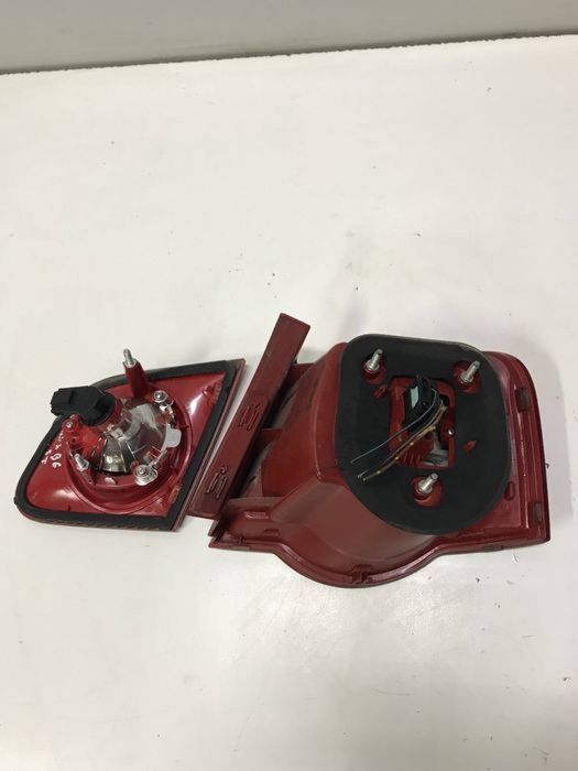 Tripla triple stop stopuri stanga dreapta Passat B6 Berlina Limuzina