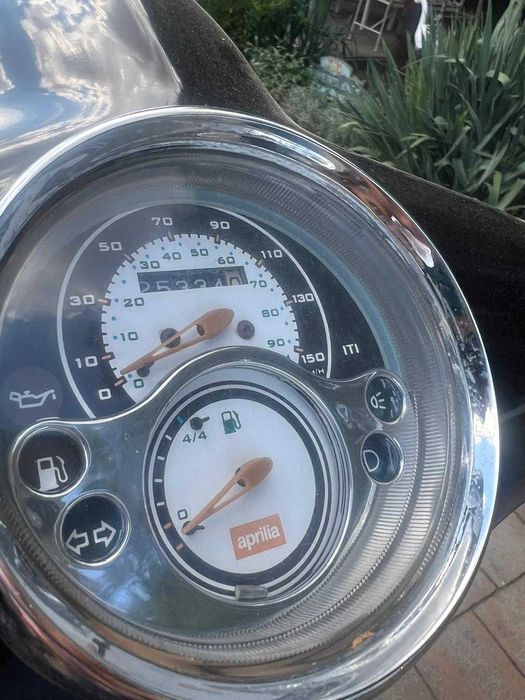 Vand scuter Aprilia