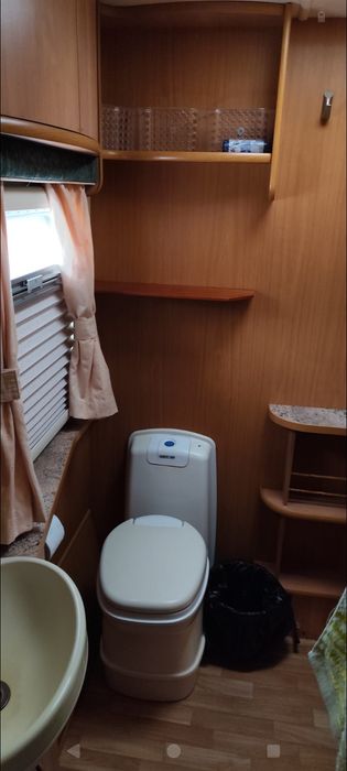 Închiriez sau vand rulota 2/3 persoane,dotată on/off camping,mma 1350