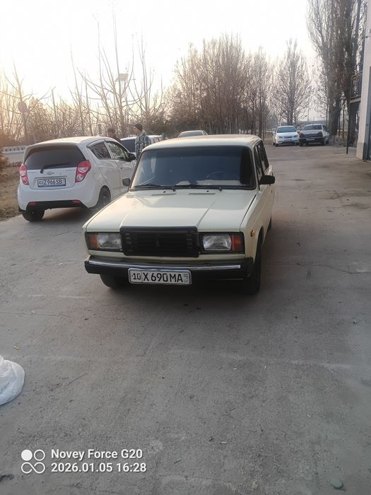 Jiguli 2107 sotiladi xolati yaxshi