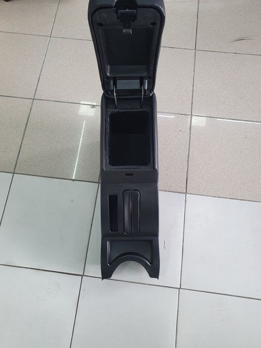 Spark подлокотник бар