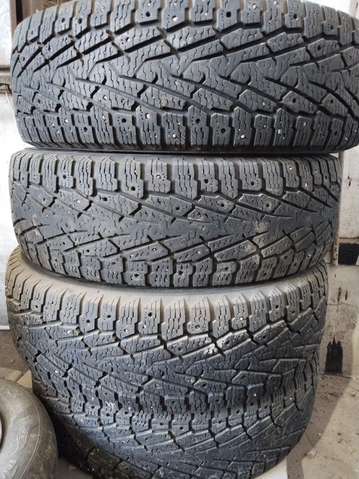 Продам шины LT 265/70 R17