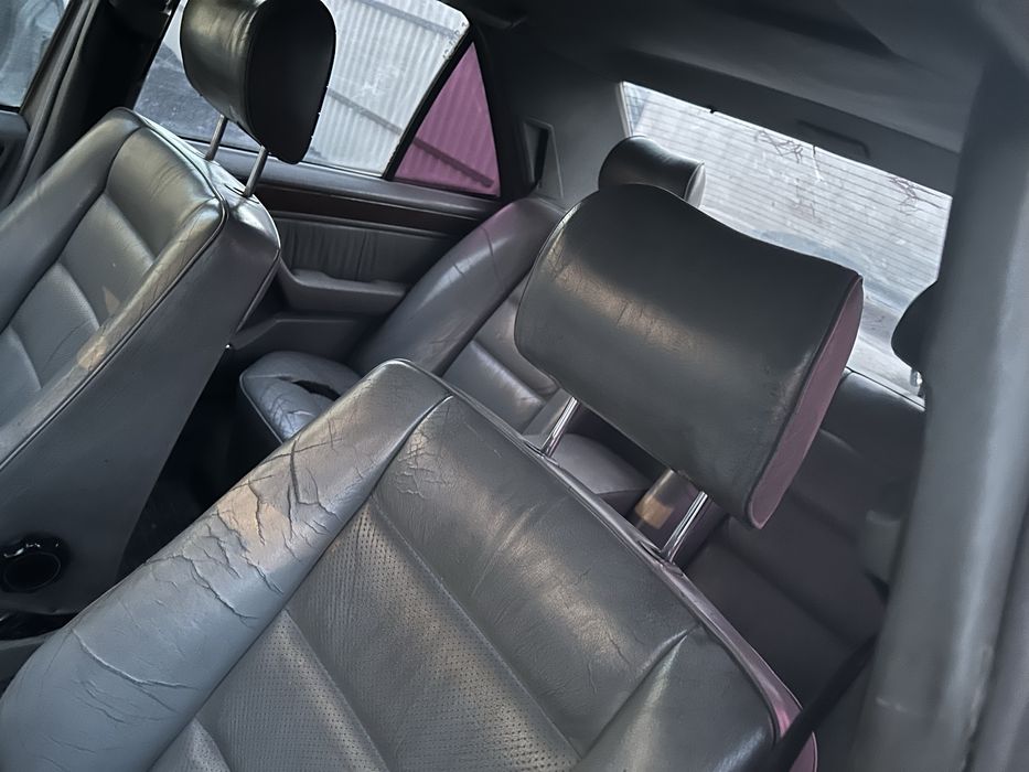 Кожаный салон мерседес 124