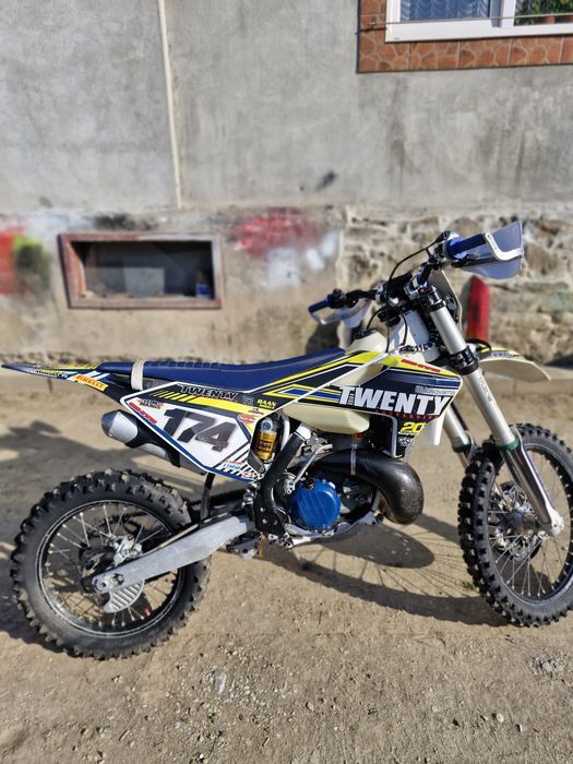 Vând husqvarna te300