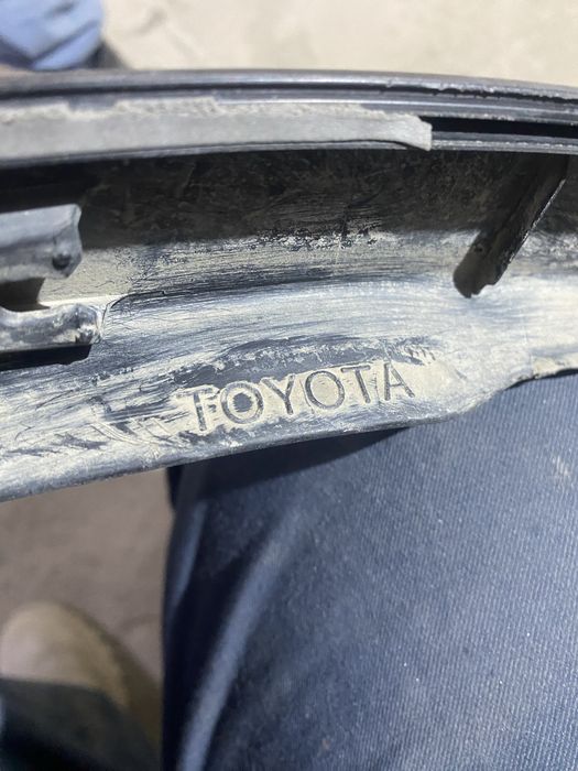 Накладка крыла тойота рав 4