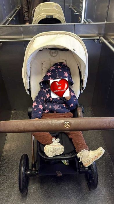 Коляска E-priam Cybex