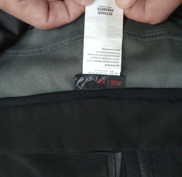 Срочно продам зимний спортивный костюм.