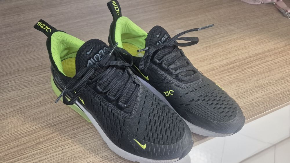 Маратонки   Nike