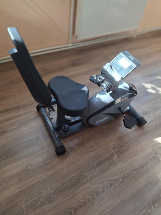 Vând bicicleta fitness