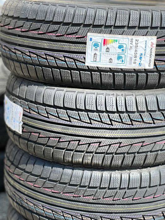 Гуми Зимни 235 45 18 Nankang Чисто нови DOT 2518