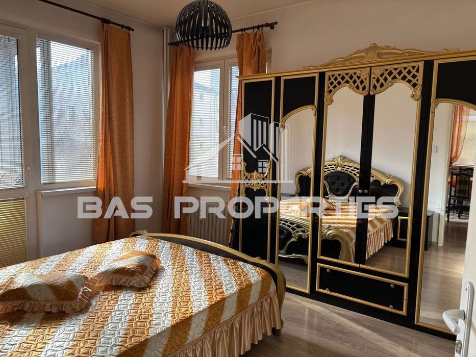 3-стаен в София-Център площ 72