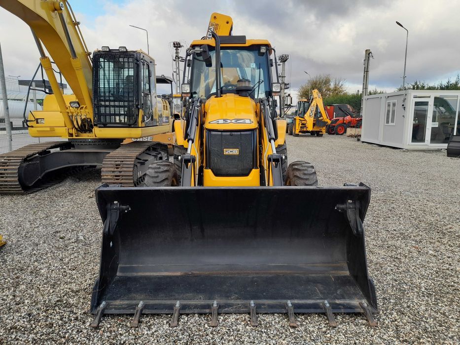 Buldoexcavator JCB 3DX – 7,5 T , brat telescopic , clima  – Nou