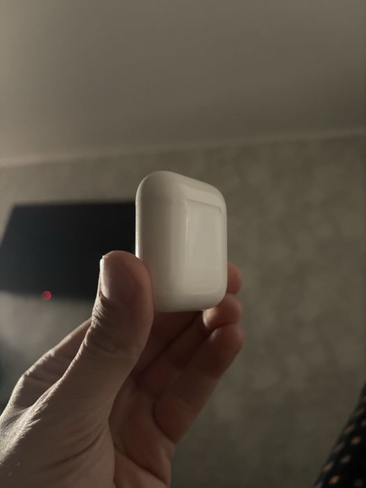 Продается AirPods 2