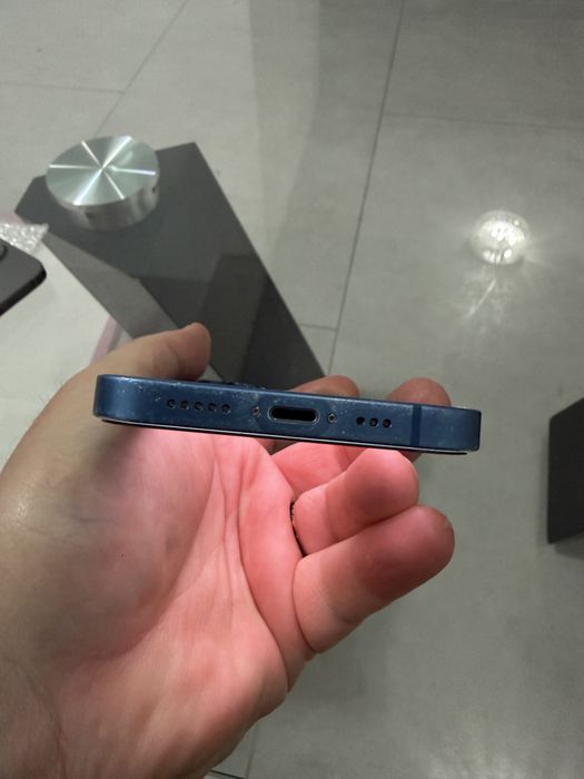 iPhone 13 blue 128GB • neverlocked • baterie 88% •