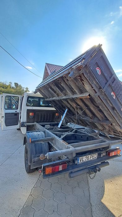 Ford tranzit 2.4  2005