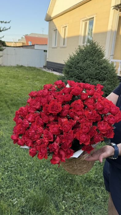 Срочно продам свежие букеты ! НЕДОРОГО