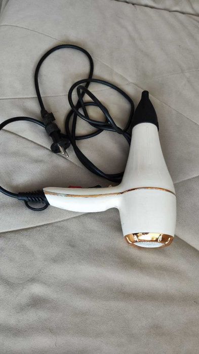 Профессиональный салонный фен 2500Вт