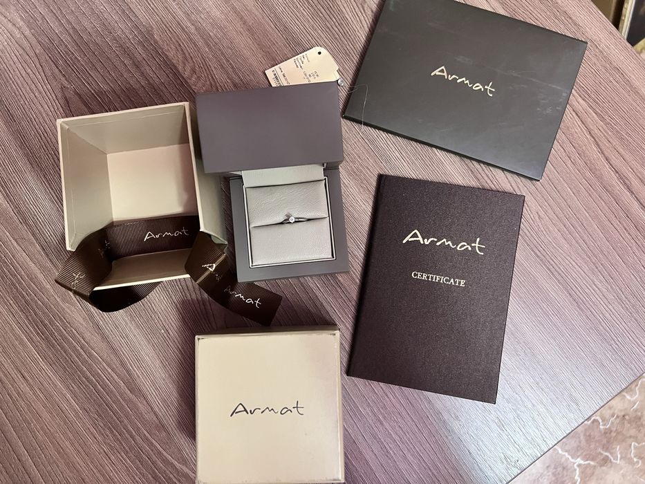 Кольцо помолвочное