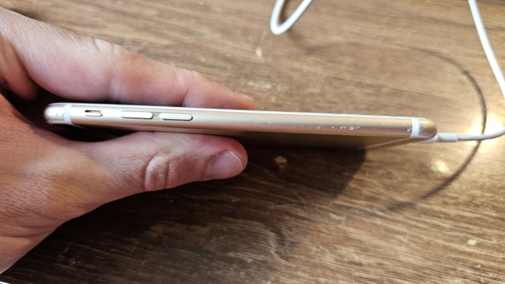 iPhone 6s rose 64Gb