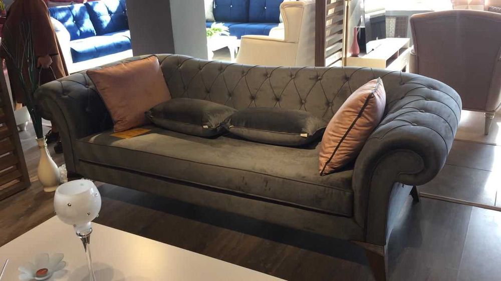 Продам срочно диван