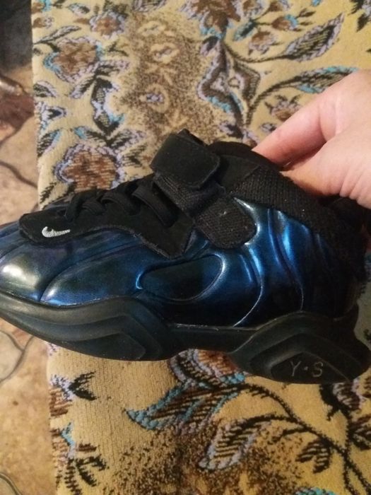 Кроссовки для девочки 30 размер