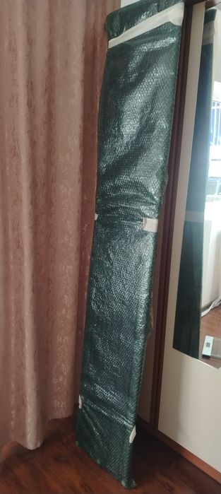 Oglinda Înălțime 2m,, lățime 35
Oglindă aplicabilă , autoadeziva