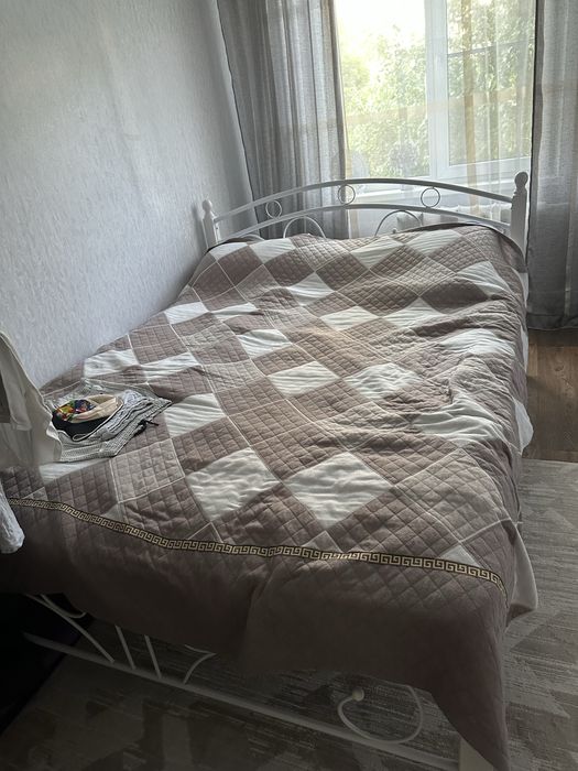 Продам кровать 2х спалка с матрасом