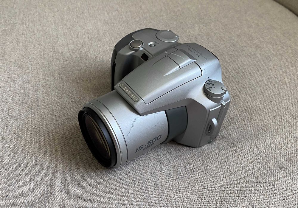 Aparat foto pe film Olympus IS 500 35MM zoom 28-120 MM 4X - colectie