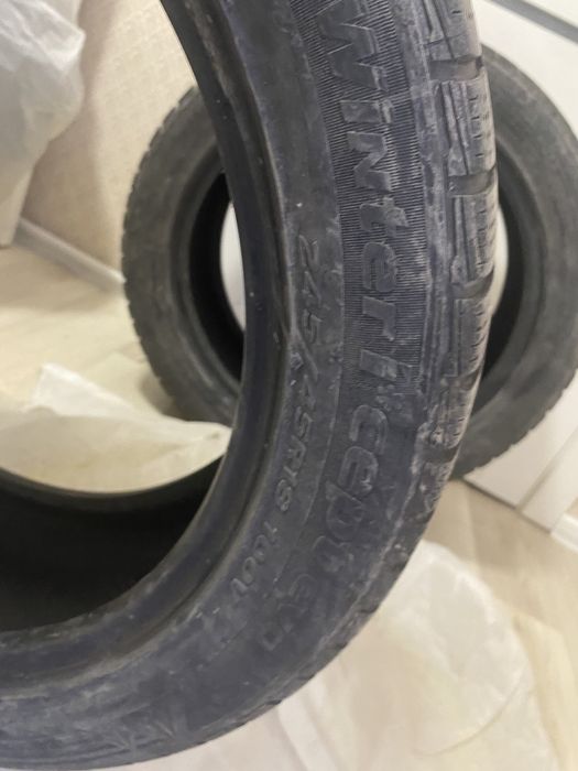 Продам шины на 18