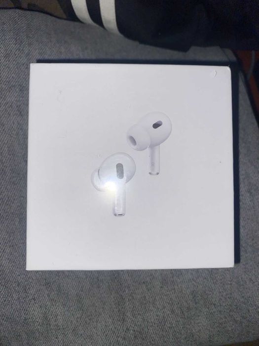 AirPorts pro 2 lightning
