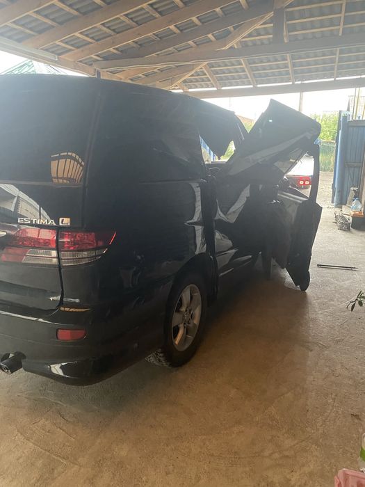 Тайота Есчима 2005 год