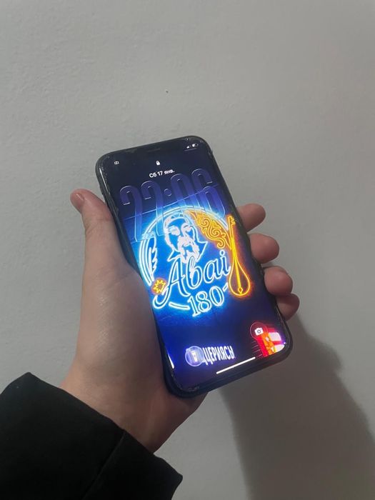 Айфон 11 128гб  73 акм