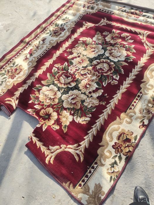 Гиламчалар 3 таси сотилади