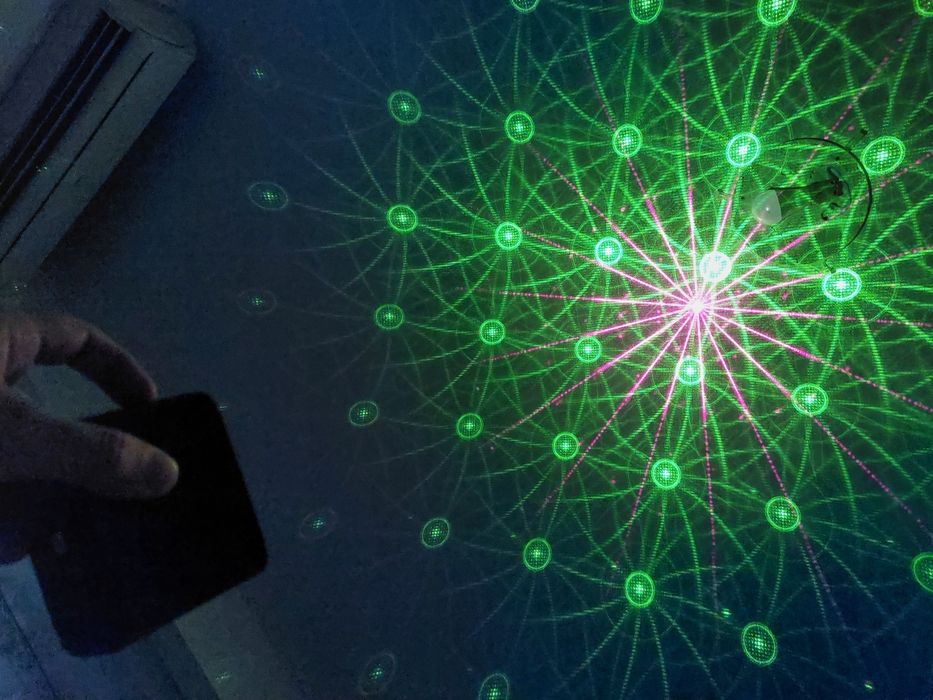 DJ Disco Laser за партита с вградена презареждаща се акумулаторна бате