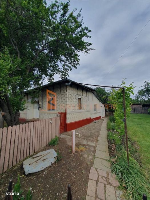 EXCLUSIVITATE! Casa + teren zona Beilic, com. Sageata