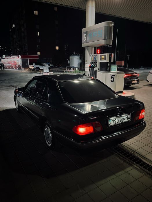 Mercedes-Benz w210 E200