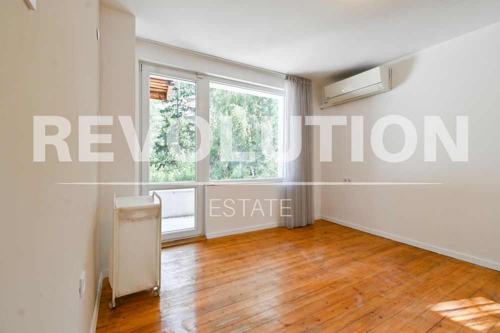 Дава се под наем Къща в София, Драгалевци - 350 кв.м за 2500 € - Снимка #13