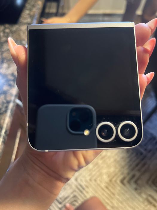 Samsung Z flip 6
