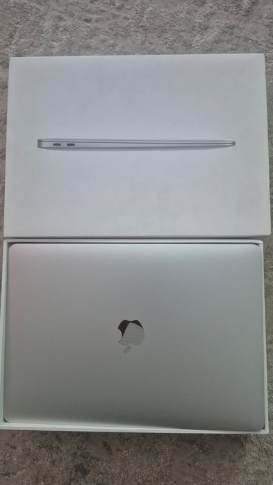 Макбук Apple MacBook Air